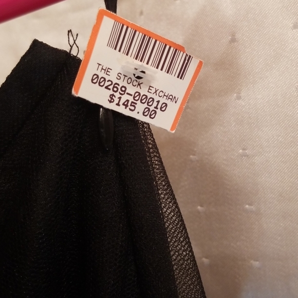 DRESS BY JON - Picture 5 of 5